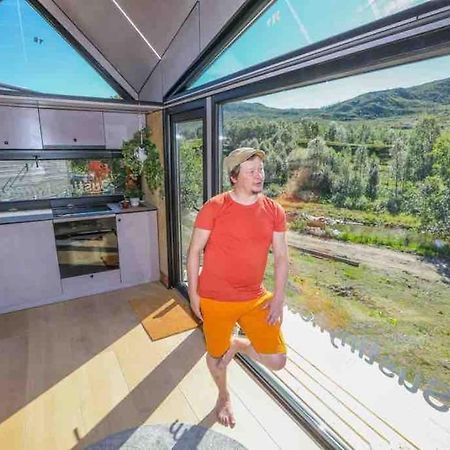 Storjord Farmstay Glamping Тромсьо Екстериор снимка