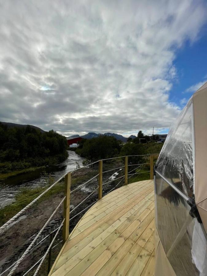 Storjord Farmstay Glamping Тромсьо Екстериор снимка