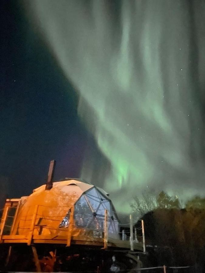 Storjord Farmstay Glamping Тромсьо Екстериор снимка