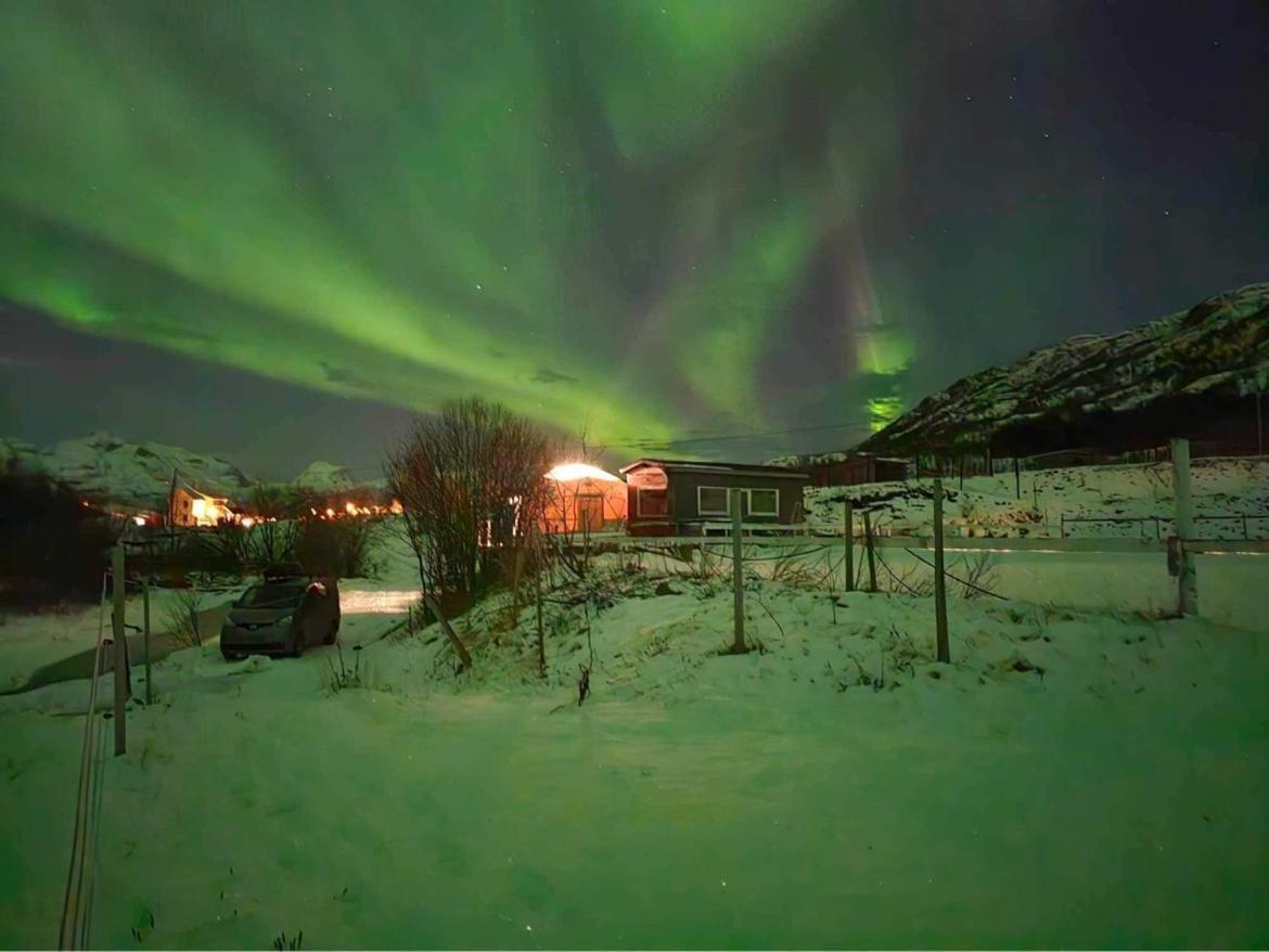 Storjord Farmstay Glamping Тромсьо Екстериор снимка
